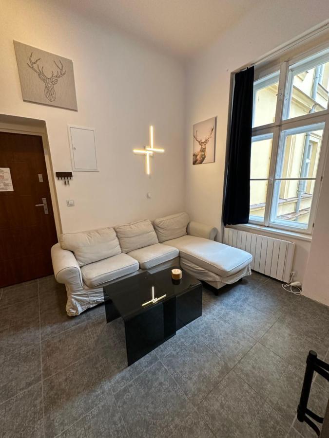Cozy New Loft Apartment Prague Luaran gambar
