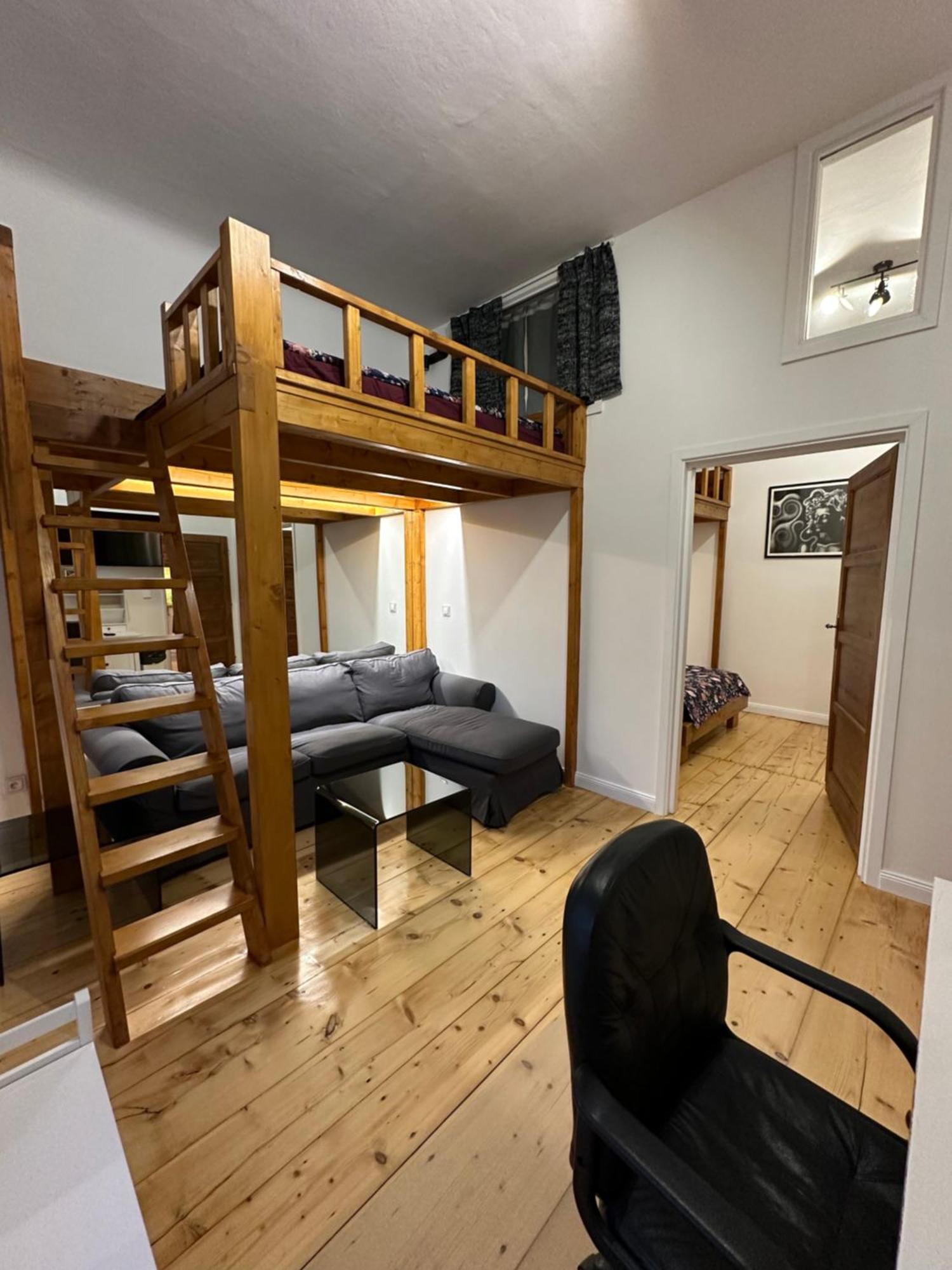 Cozy New Loft Apartment Prague Luaran gambar