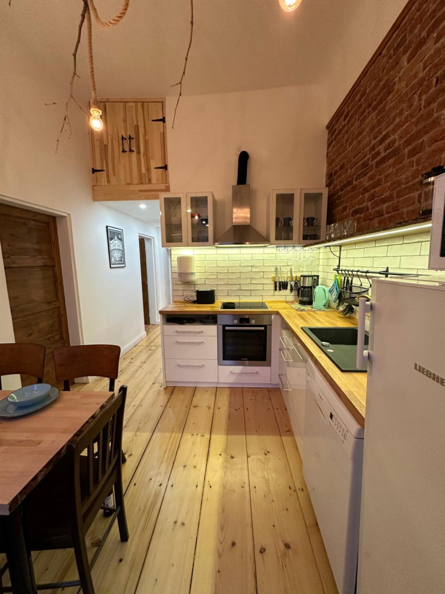 Cozy New Loft Apartment Prague Luaran gambar