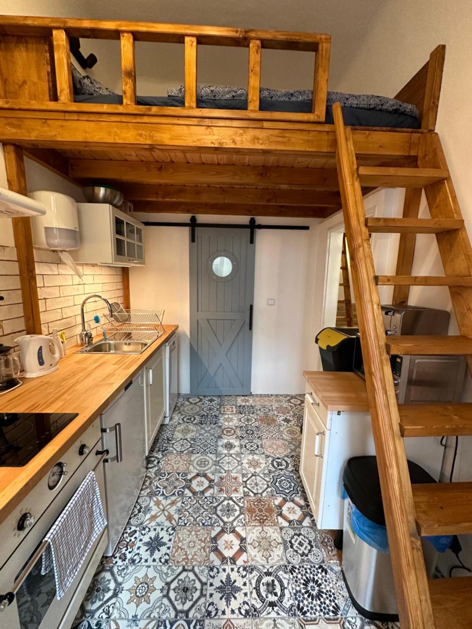 Cozy New Loft Apartment Prague Luaran gambar